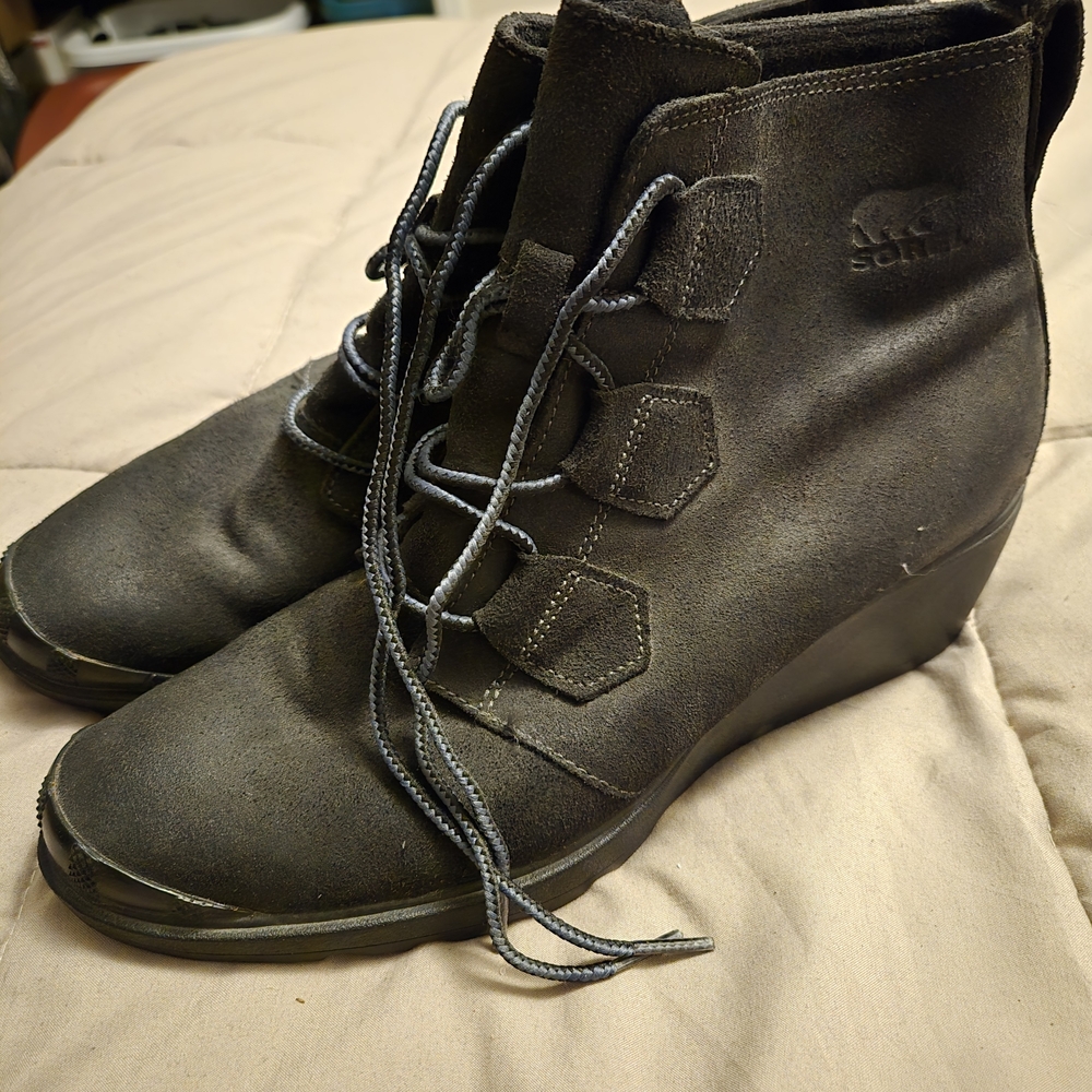 Sorel Women's Lace Up Wedge Boots